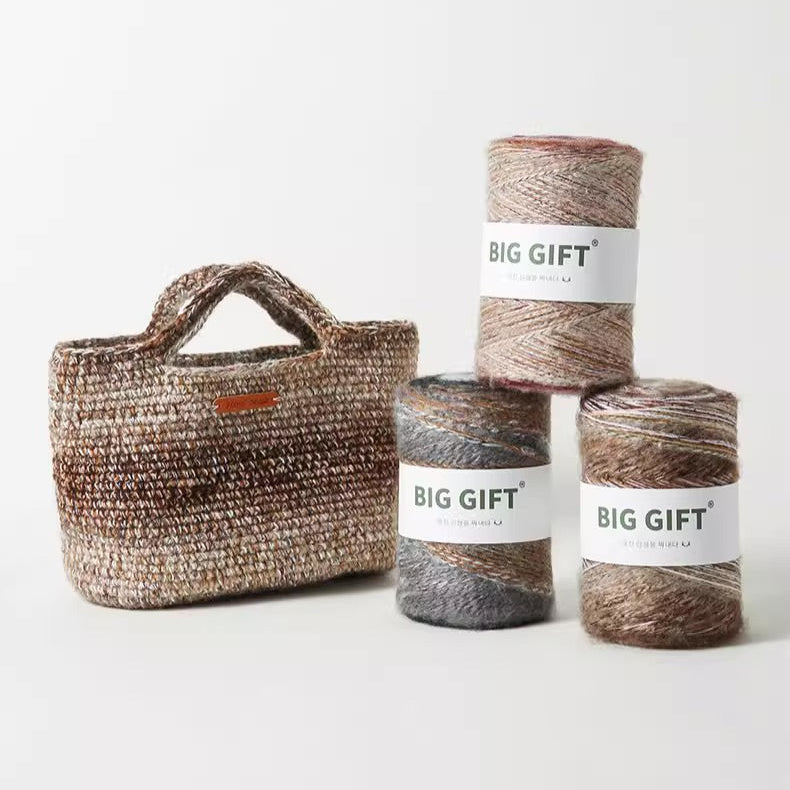 Hand-Dyed Gradient Mohair Wool Yarn – Chunky Multi-Strand for Bags, Hats & Outerwear 300g