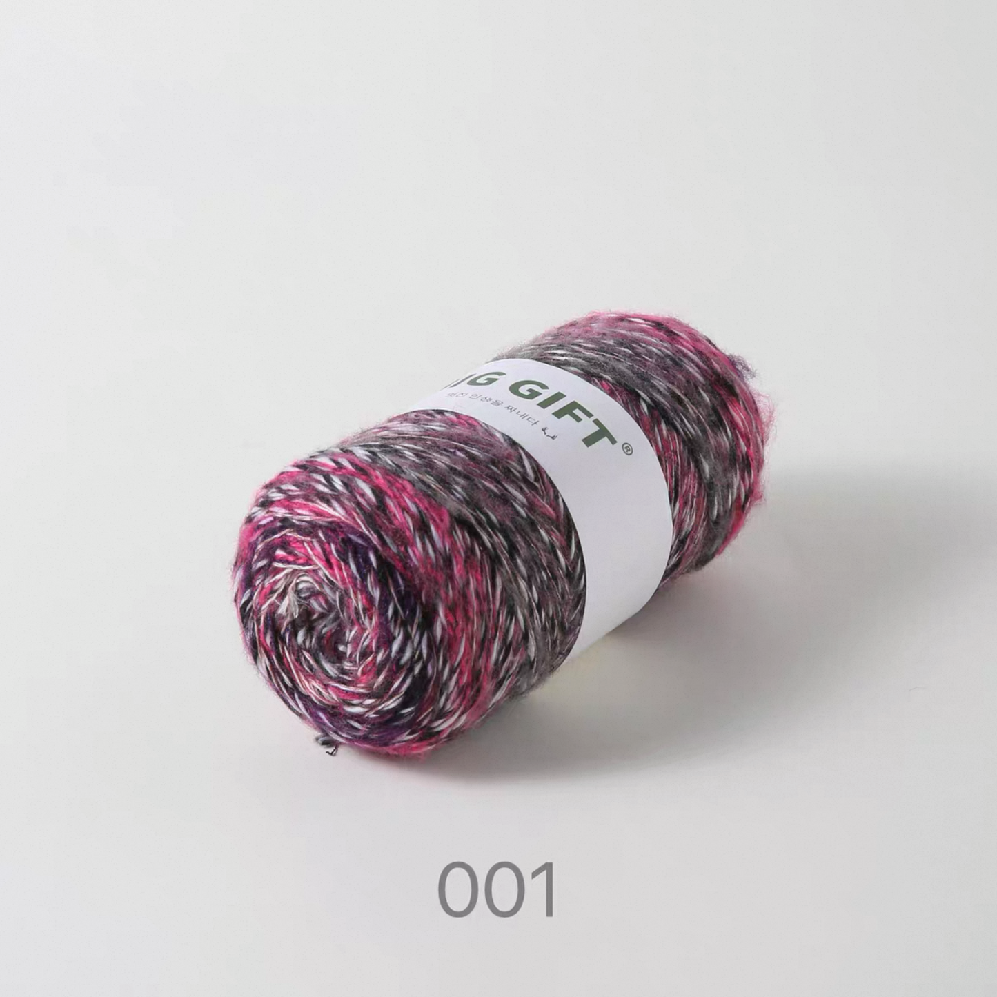 Hand-Dyed Gradient Mohair Wool Yarn – Chunky Multi-Strand for Bags, Hats & Outerwear 300g