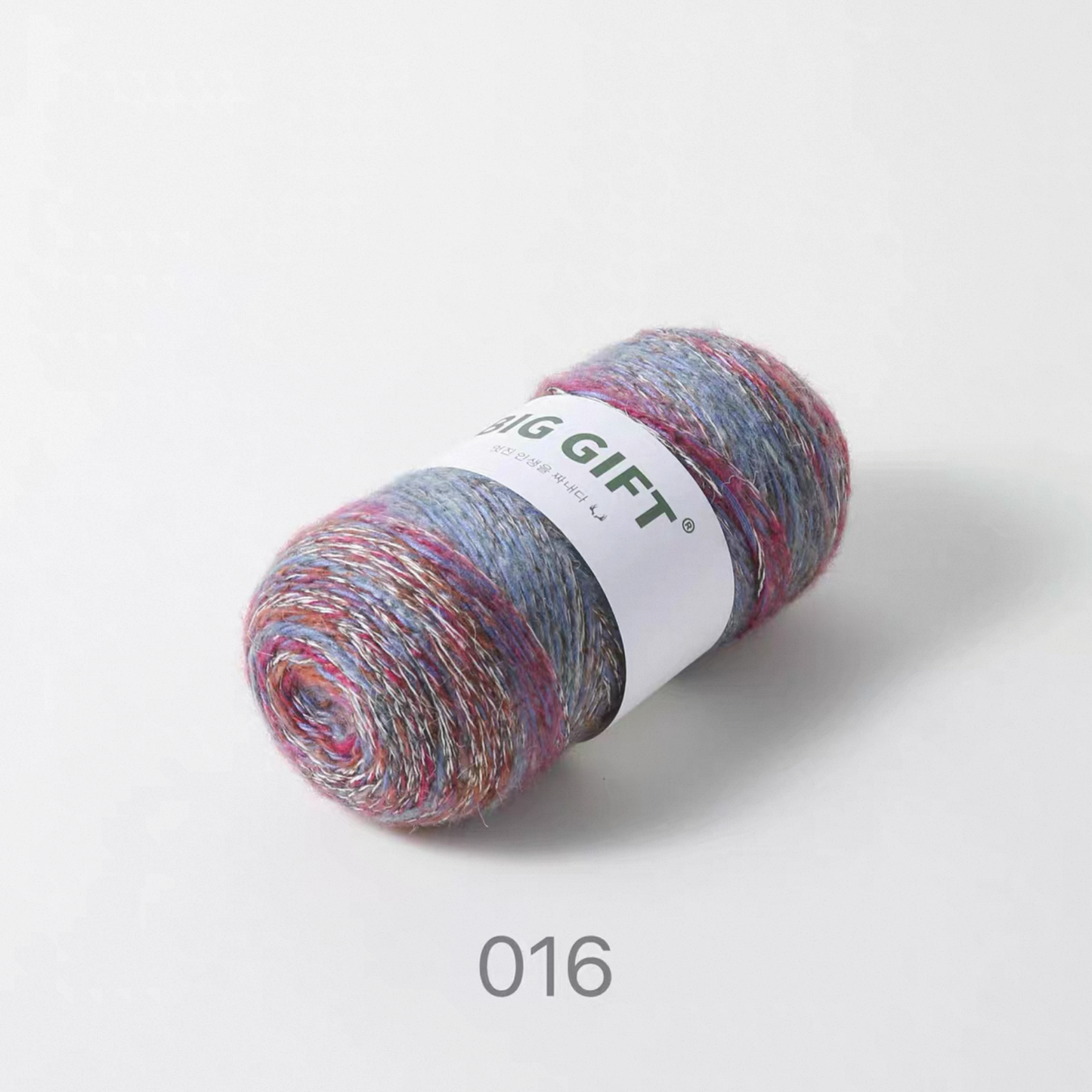 Hand-Dyed Gradient Mohair Wool Yarn – Chunky Multi-Strand for Bags, Hats & Outerwear 300g