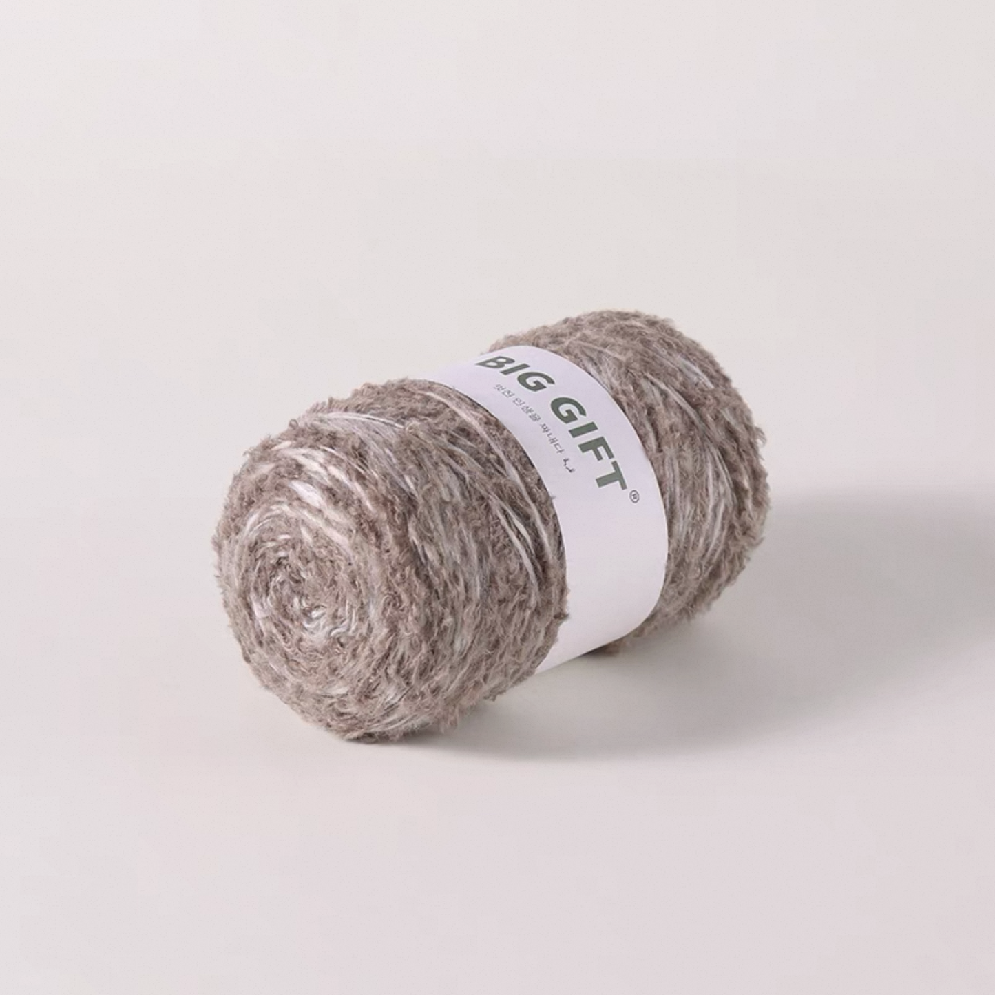 Hand-Dyed Gradient Mohair Wool Yarn – Chunky Multi-Strand for Bags, Hats & Outerwear 300g