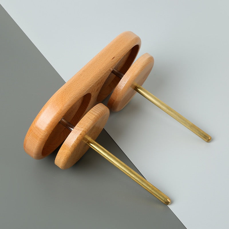 Rotating Wooden Yarn Holder – Single/Double Spool Yarn Dispenser for Crochet & Knitting