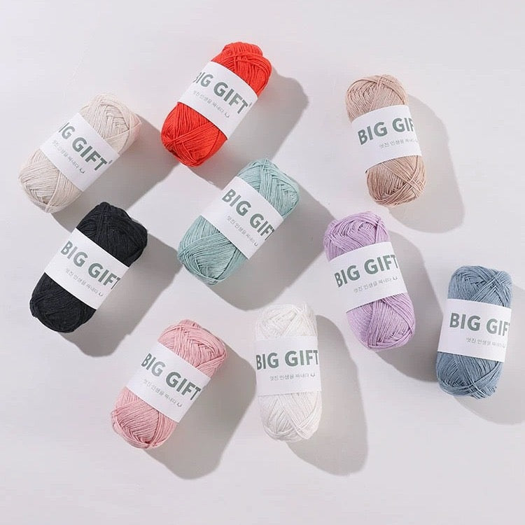 Tencel-Linen Lace Yarn 50g– Lightweight Summer Yarn for Crochet & Knitting (1.0mm / 70% Tencel, 30% Linen)