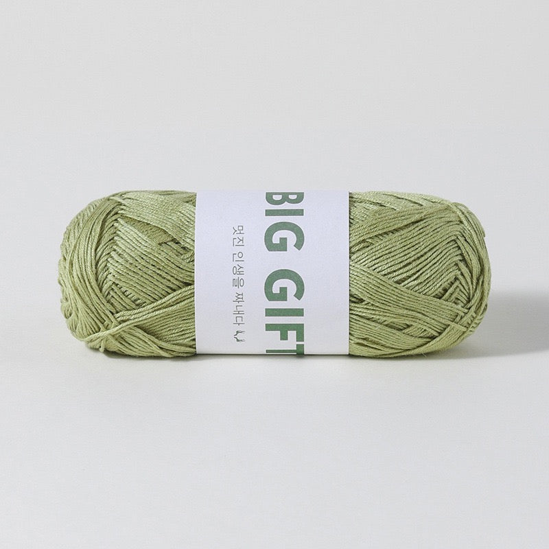 Tencel-Linen Lace Yarn 50g– Lightweight Summer Yarn for Crochet & Knitting (1.0mm / 70% Tencel, 30% Linen)